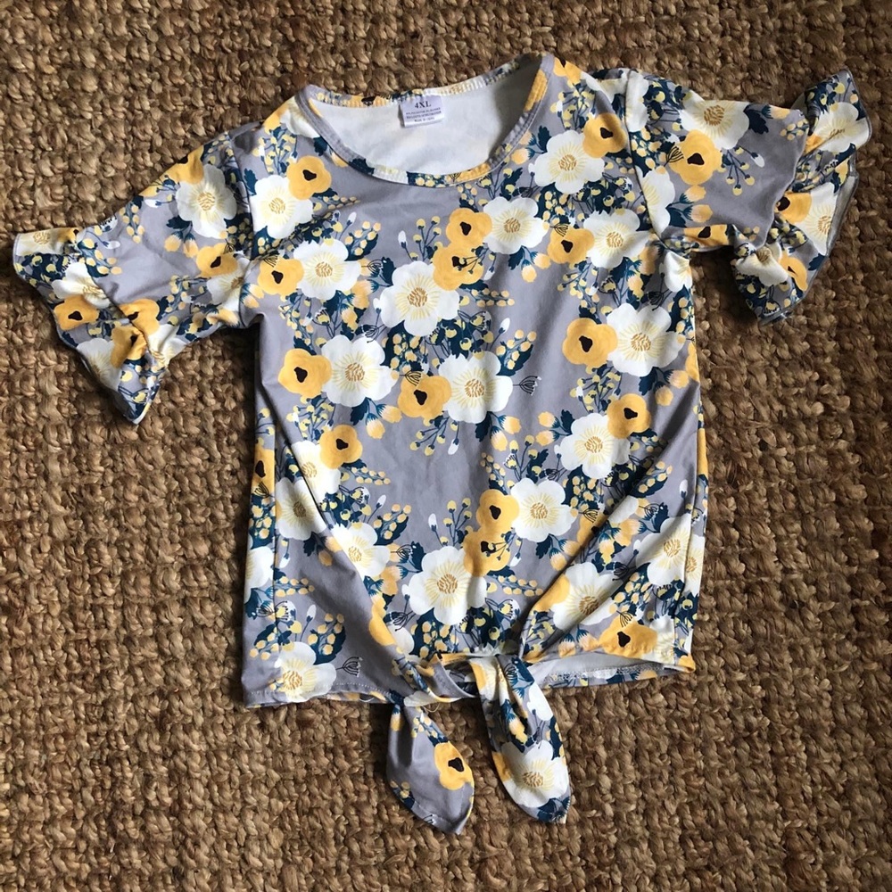 Super cute floral blouse girl size 10